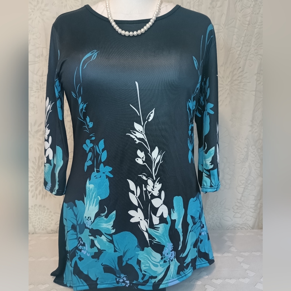 Jessica Asymmetrical Floral 3/4 Arm Blouse Tunic
